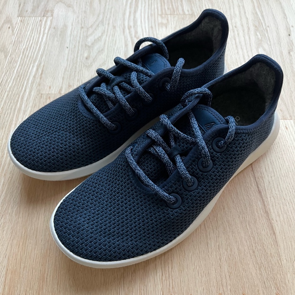New Allbirds Tree Runners Women’s 7